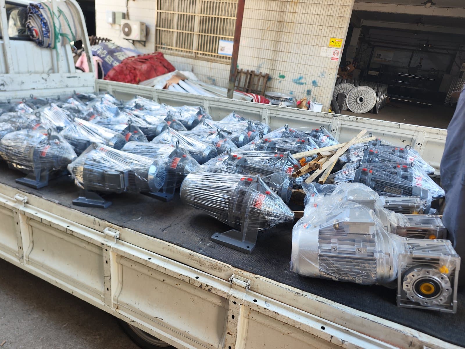Packing and shipment — factory photo